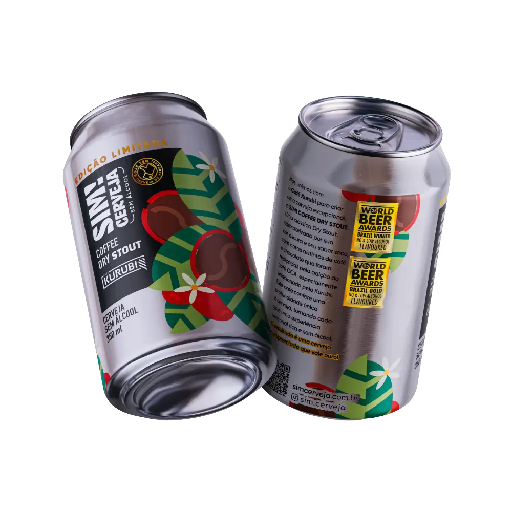 cerveja sem alcool coffe dry stout sim, duas latas inclinadas