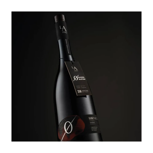 vinho sem alcool da marca luiz argenta tinto shiraz visão da garrafa inclinada